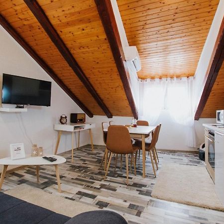 Apartment Toma Τρογκίρ Εξωτερικό φωτογραφία