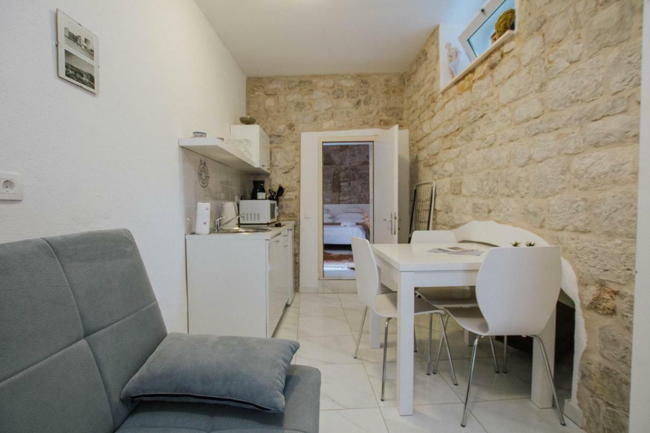Apartment Toma Τρογκίρ Εξωτερικό φωτογραφία