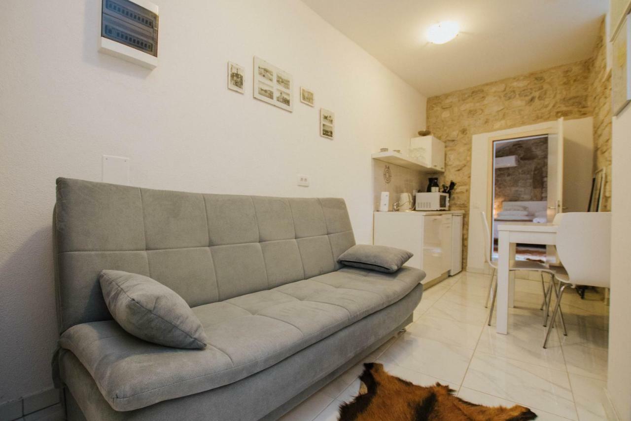 Apartment Toma Τρογκίρ Εξωτερικό φωτογραφία